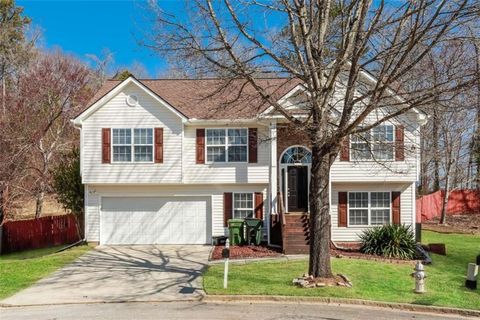 Homes For Sale - 4220 Crestside Ridge<br/> Snellville, GA 30039