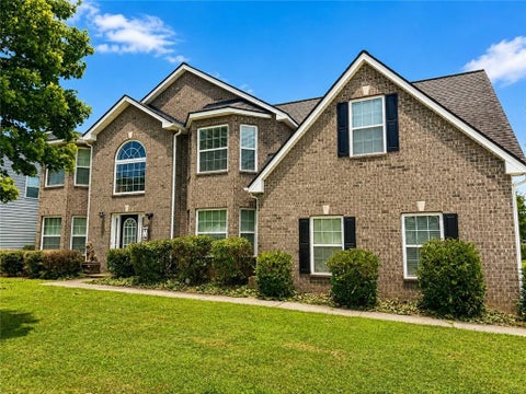 Homes For Sale - 1933 Wilson Manor Circle<br/> Lawrenceville, GA 30045