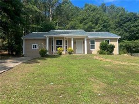 A home in Fairburn