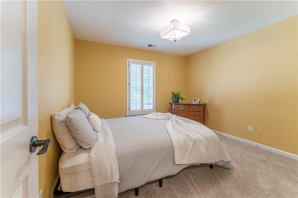 988 Gentry Lane, Marietta, Georgia image 35