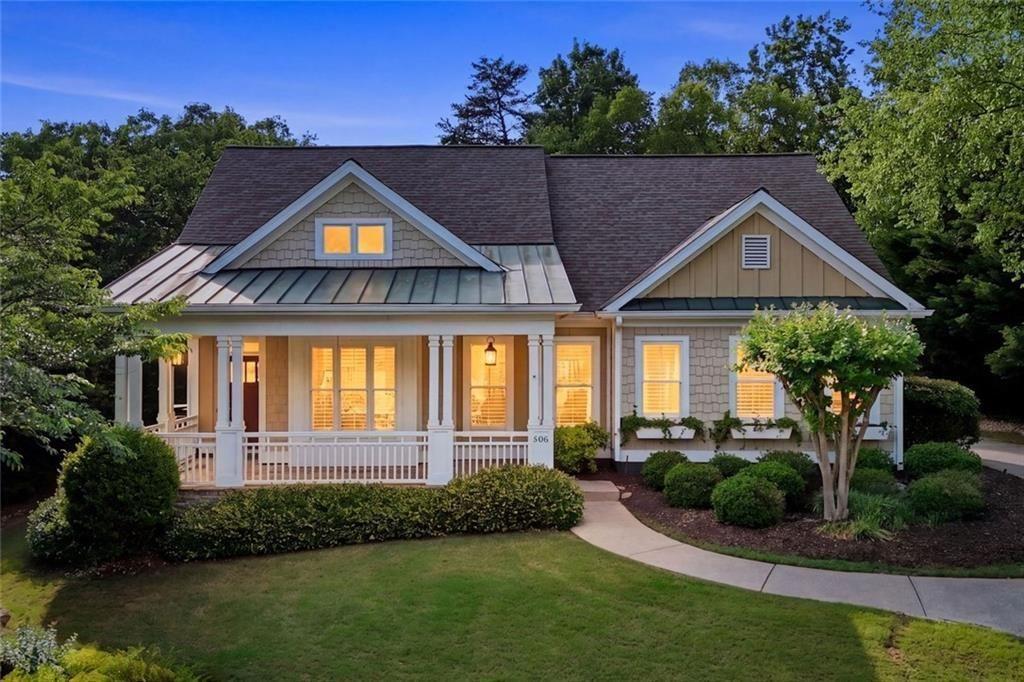 206 Crescent Moon Way