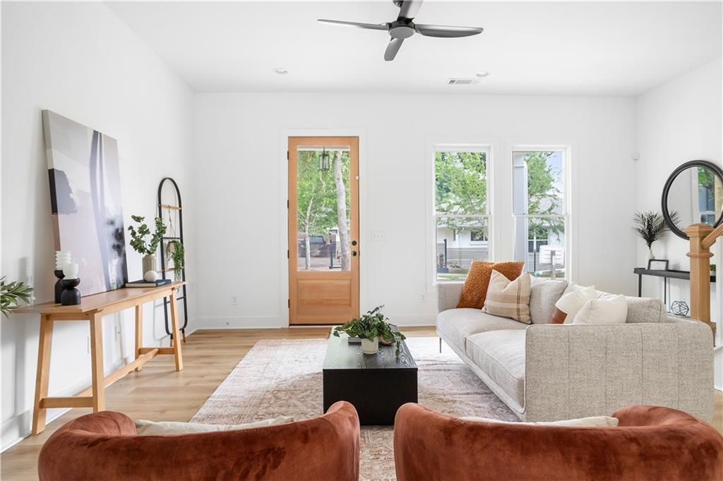 593 Federal Terrace SE