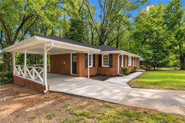 3944 CREEL DR, LITHIA SPRINGS, GA 30122 - Image d312f8a1914dcd06ff53b892e9587f73/3022281608
