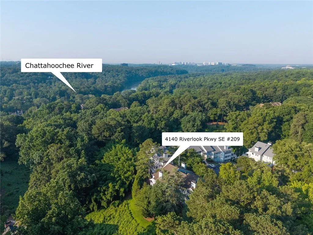 Marietta, Georgia 30067, United States, 2 Bedrooms Bedrooms, ,2 BathroomsBathrooms,Residential,Pending,181316