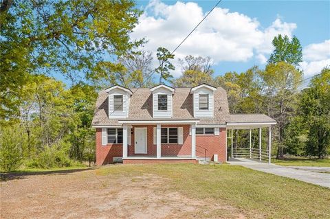 Homes For Sale - 305 Anderson Circle<br/> Covington, GA 30016