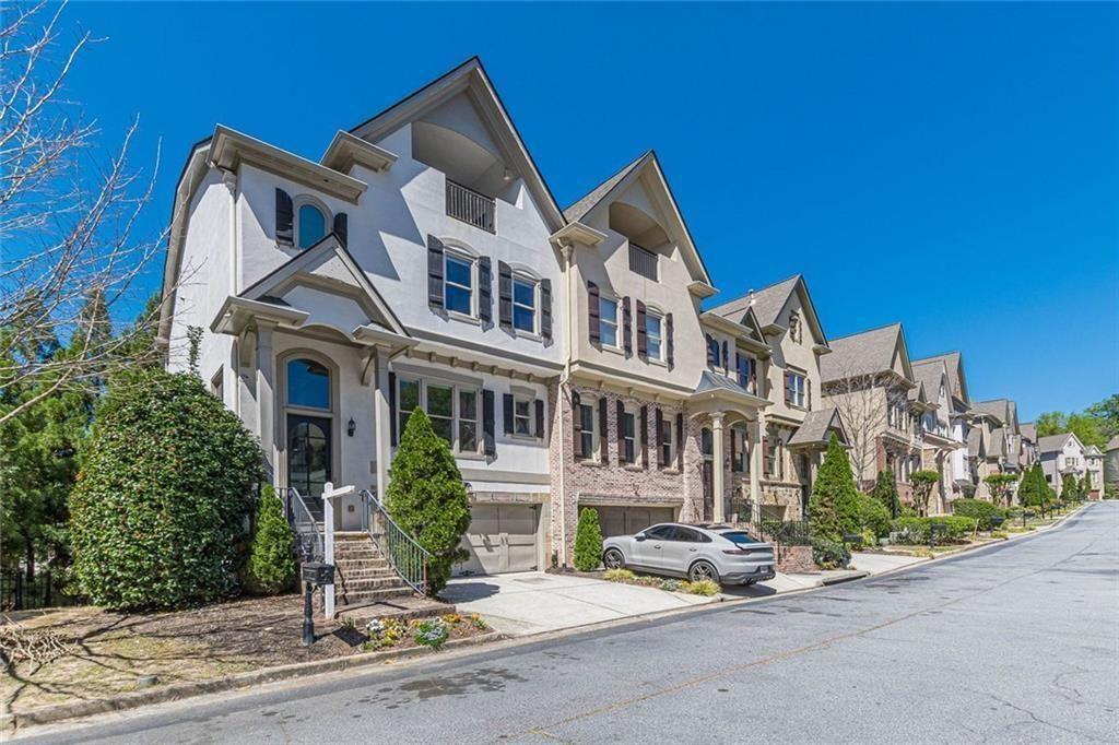 1930 Saxon Valley Circle NE