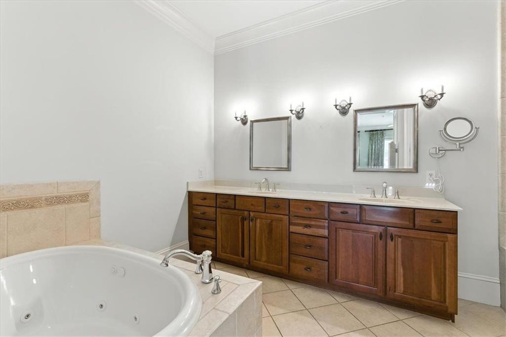 Washington Avenue Commons - Residential