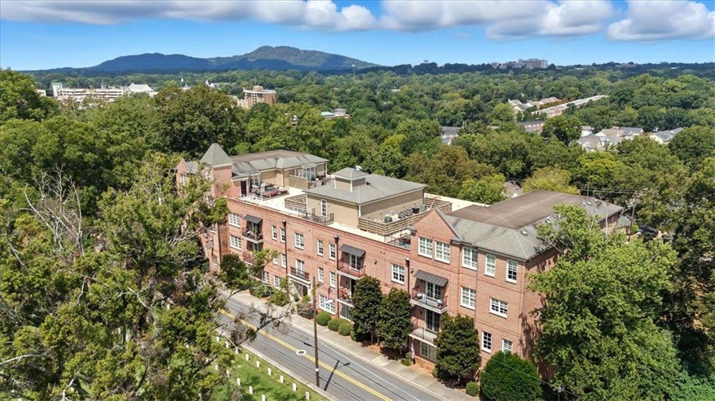 Washington Avenue Commons - Residential