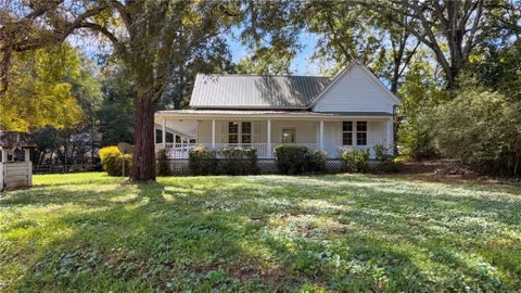 Homes For Sale - 289 Almon Road<br/> Covington, GA 30014