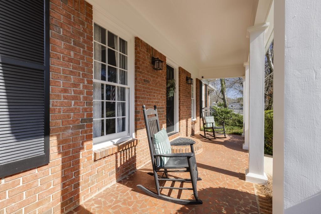 18 Brandon Ridge Drive, Sandy Springs, Georgia image 5