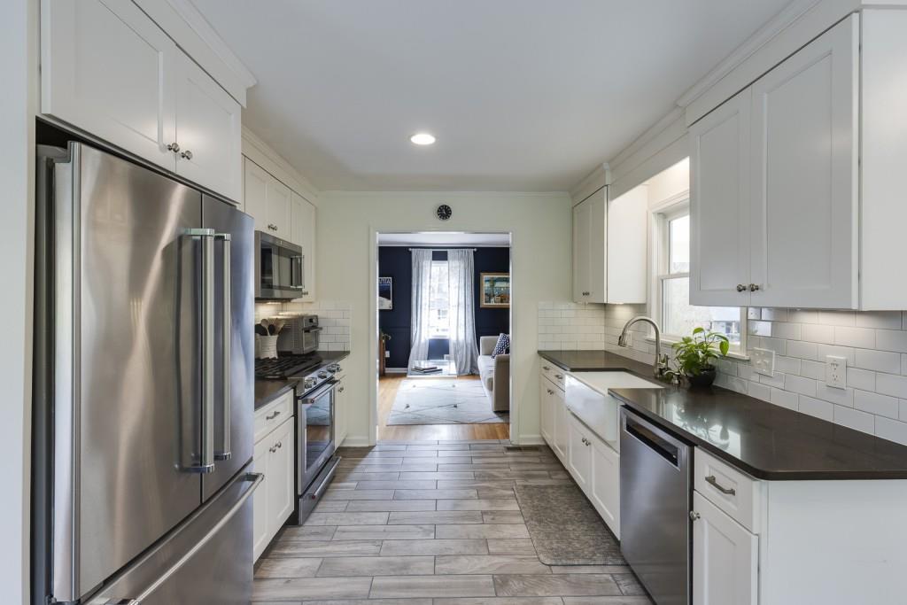 18 Brandon Ridge Drive, Sandy Springs, Georgia image 16