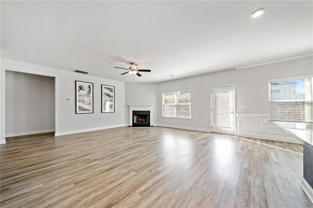 Dawsonville, Georgia 30534, United States, 5 Bedrooms Bedrooms, ,4 BathroomsBathrooms,Residential,Active,77538