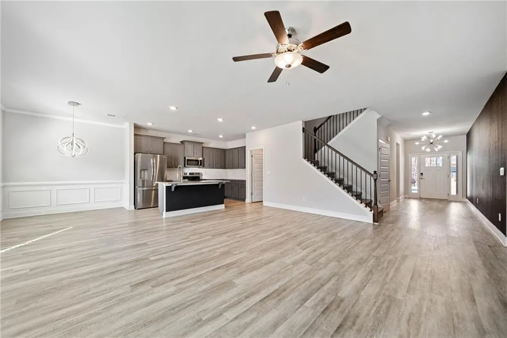 Dawsonville, Georgia 30534, United States, 5 Bedrooms Bedrooms, ,4 BathroomsBathrooms,Residential,Active,77538