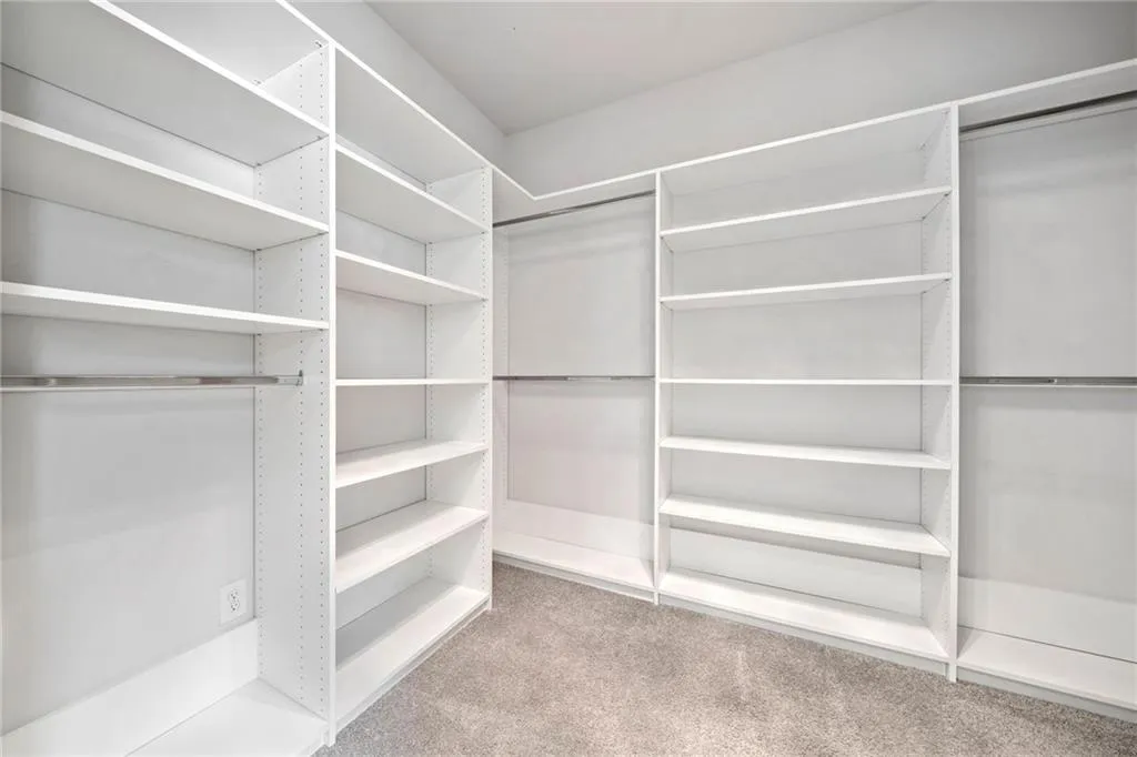 Dawsonville, Georgia 30534, United States, 5 Bedrooms Bedrooms, ,4 BathroomsBathrooms,Residential,Active,77538