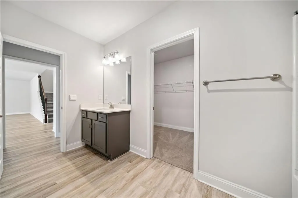 Dawsonville, Georgia 30534, United States, 5 Bedrooms Bedrooms, ,4 BathroomsBathrooms,Residential,Active,77538