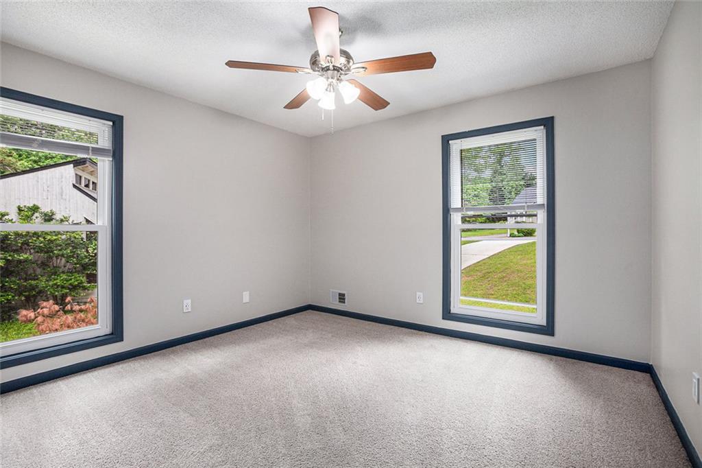 HOLLY SPRINGS - Residential