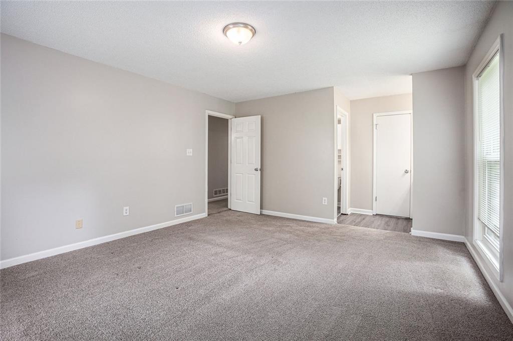 HOLLY SPRINGS - Residential