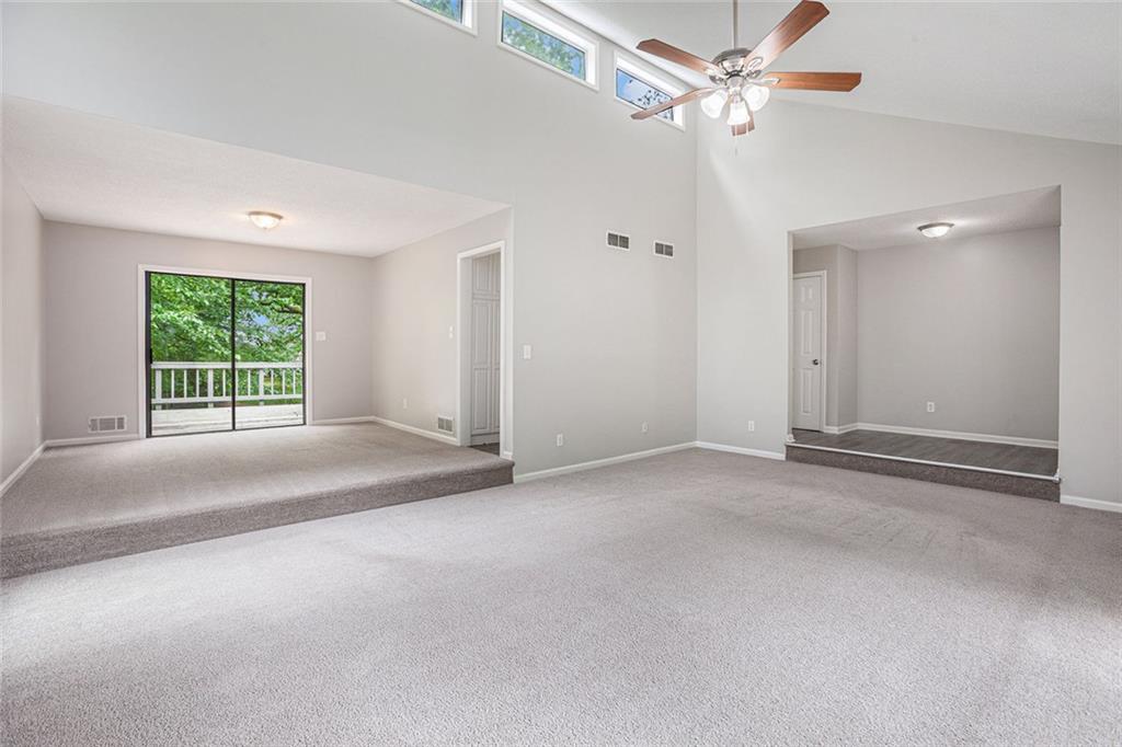 HOLLY SPRINGS - Residential