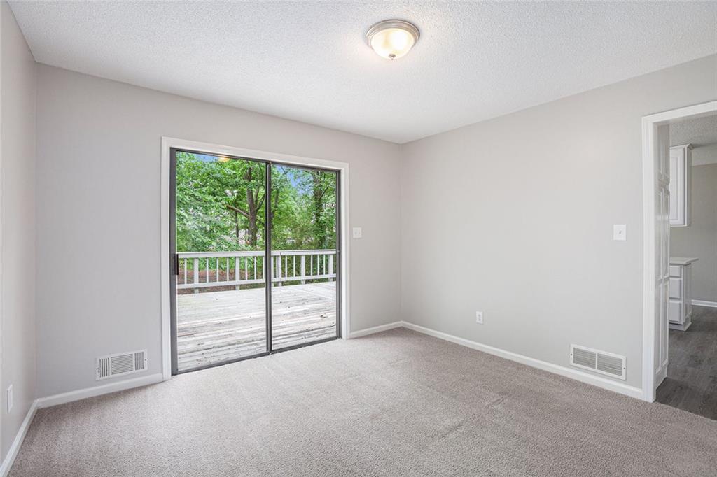 HOLLY SPRINGS - Residential
