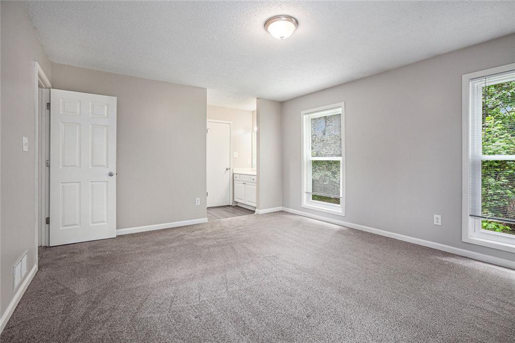 HOLLY SPRINGS - Residential