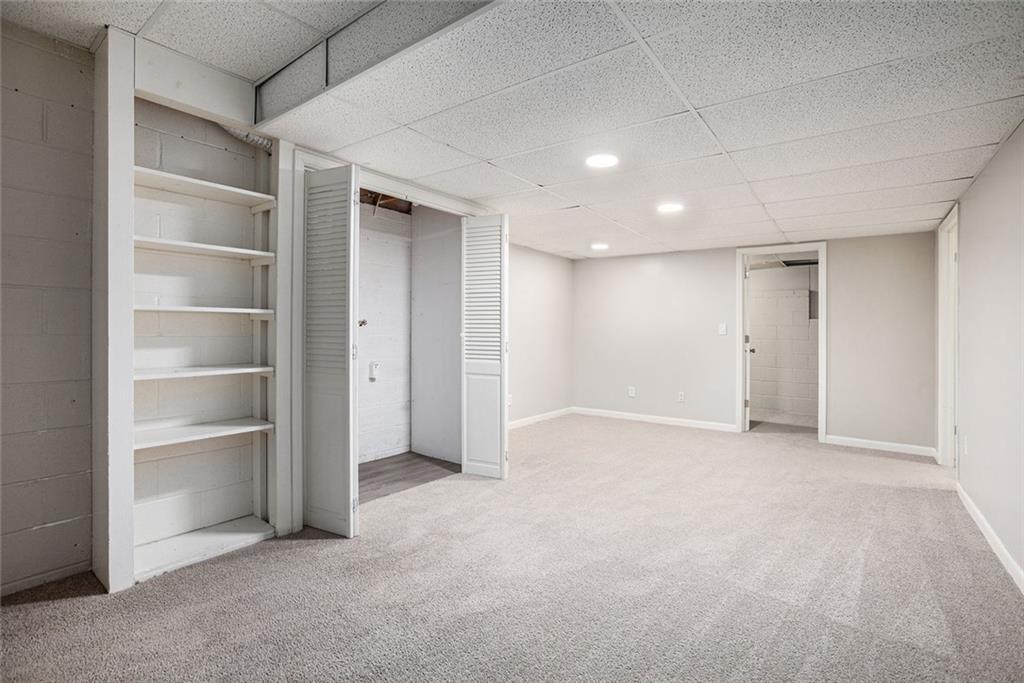 HOLLY SPRINGS - Residential