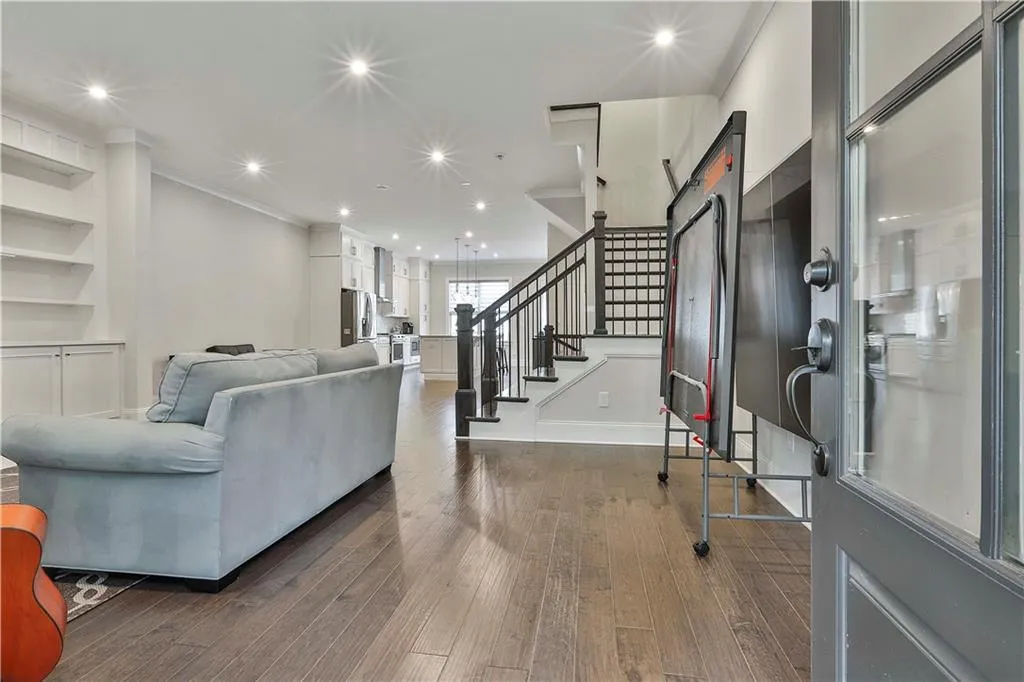 Decatur, Georgia 30033, United States, 4 Bedrooms Bedrooms, ,4 BathroomsBathrooms,Residential,Coming Soon,251354