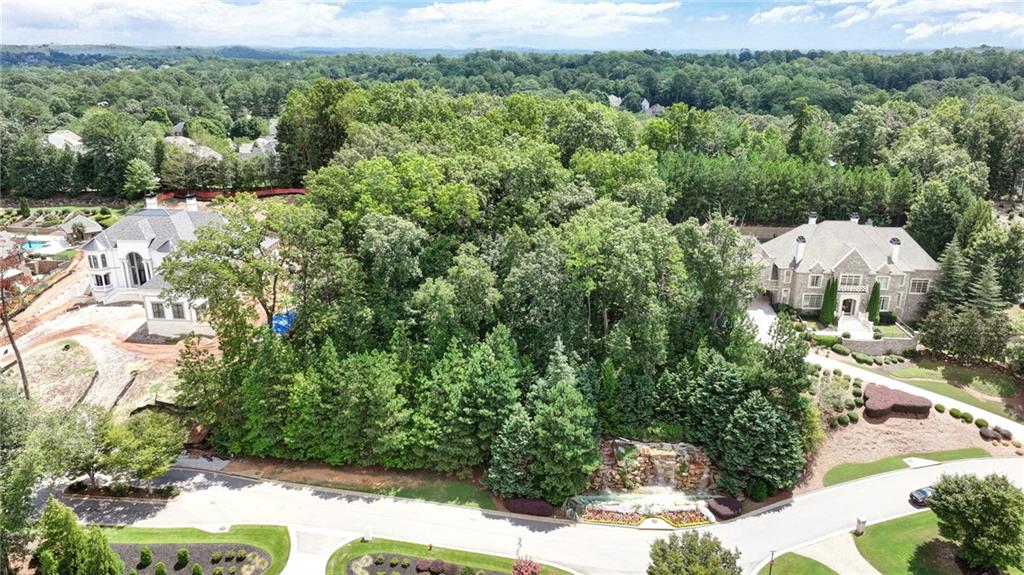 GRAND ESTATES OF THE SOUTH - Land