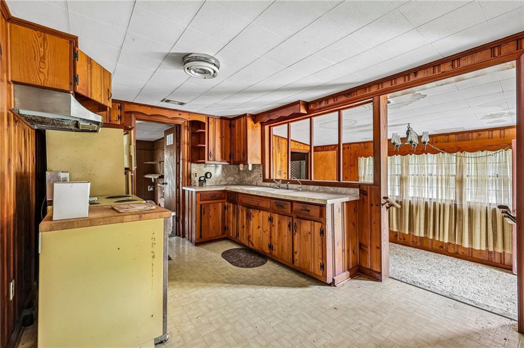 8799 Pleasant Hill Road