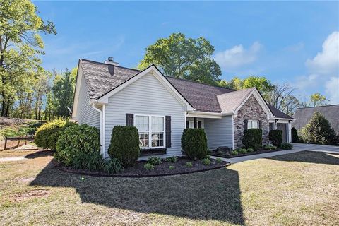 A home in Hoschton