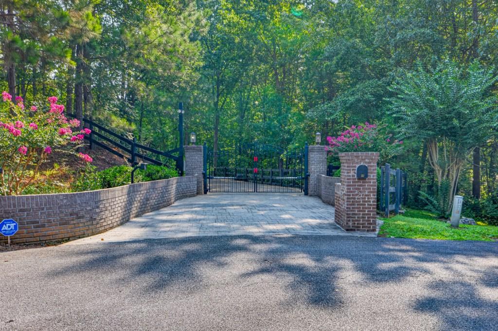 27 Hawks Farm Road