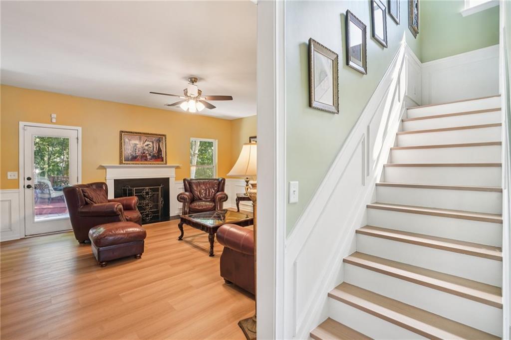 715 Moonlight Way