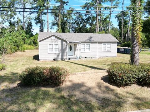 Homes For Sale - 1430 W Magnolia Street<br/> Lowndes County, Valdosta, GA 31601