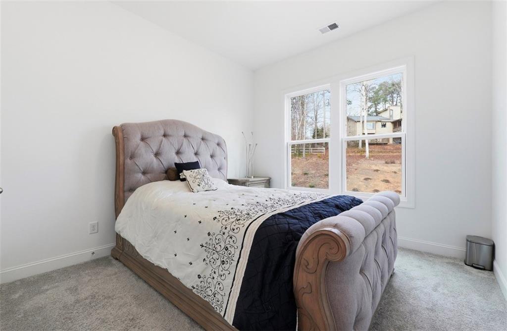 3753 Heddington Lane NE