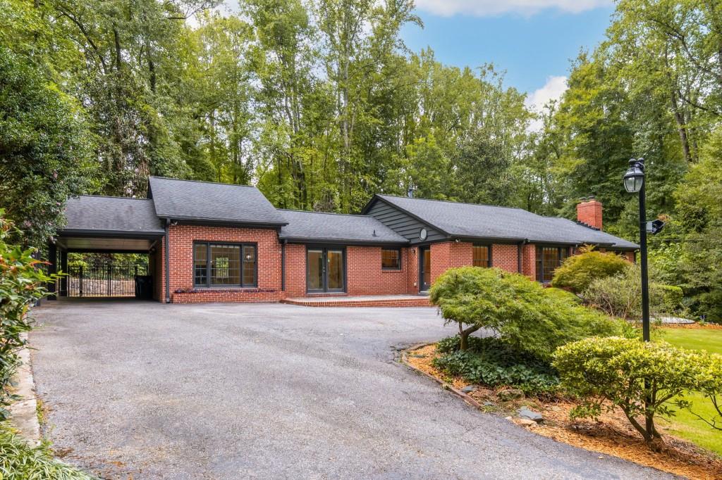 2320 Lavista Road NE