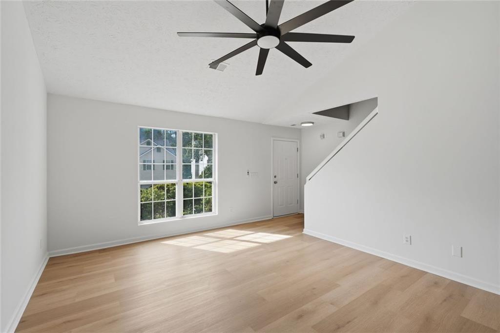 2876 River Close Drive