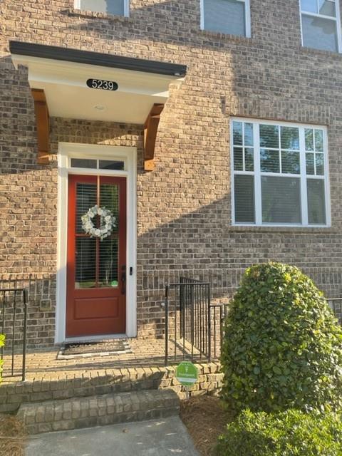 Cresslyn - Residential Lease