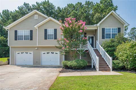 Homes For Sale - 57 Hickory Leaf Lane<br/> Acworth, GA 30101