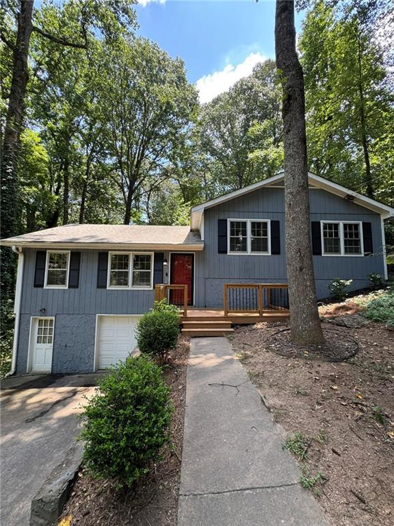Charming 3BR/2BA Home for Rent – Prime Location in Woodstock, GA!
Welcome to your next home! Located in a quiet, family-friendly neighborhood between Woodstock and Alpharetta this beautiful 3-bedroom, 2-bathroom home offers comfort, convenience, and style — all just minutes from top-rated Mountain Road Elementary School.
Features You'll Love:
    • Fenced-In Backyard – Perfect for outdoor living!
    • Vaulted Ceilings – Bright, open living space with great natural light
    • Full Appliances – Move-in ready with refrigerator, oven, microwave, dishwasher, washer and dryer
    • 3 Bedrooms & 2 Full Bathrooms – Plenty of room for family or guests
    • Attached Garage – Secure parking and extra storage space
    • Stunning Deck – Ideal for entertaining or relaxing
    • Great Neighborhood – Quiet, well-maintained, and close to schools, shopping, and dining
Location Highlights:
    • Conveniently situated between Crabapple and Hickory Flat
    • Less than 5 minutes to Mountain Road Elementary School
    • Easy access to parks, walking trails, and local amenities
Available Now – Don’t miss out on this amazing rental opportunity in one of Woodstock’s most desirable areas!
Contact us today to schedule a showing!