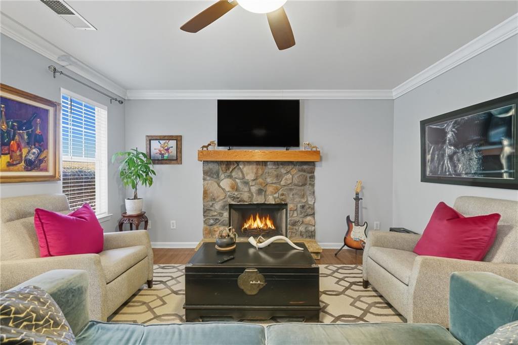 263 Lakeside Drive