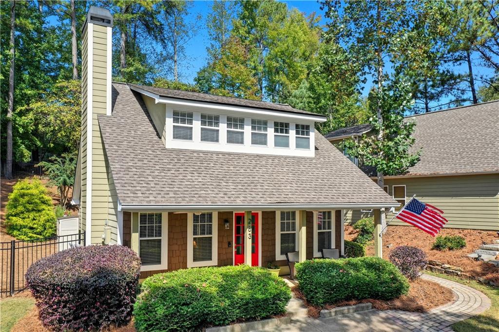 263 Lakeside Drive