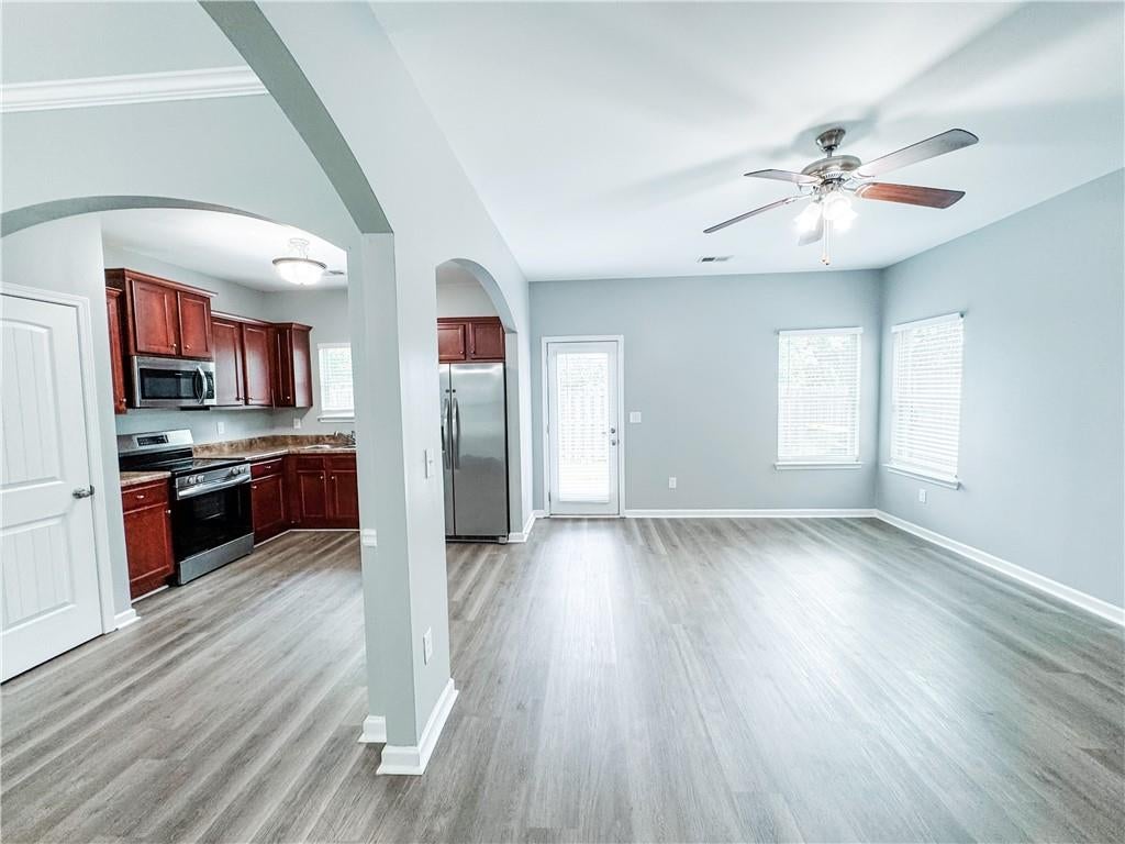 3140 Broadleaf Trail