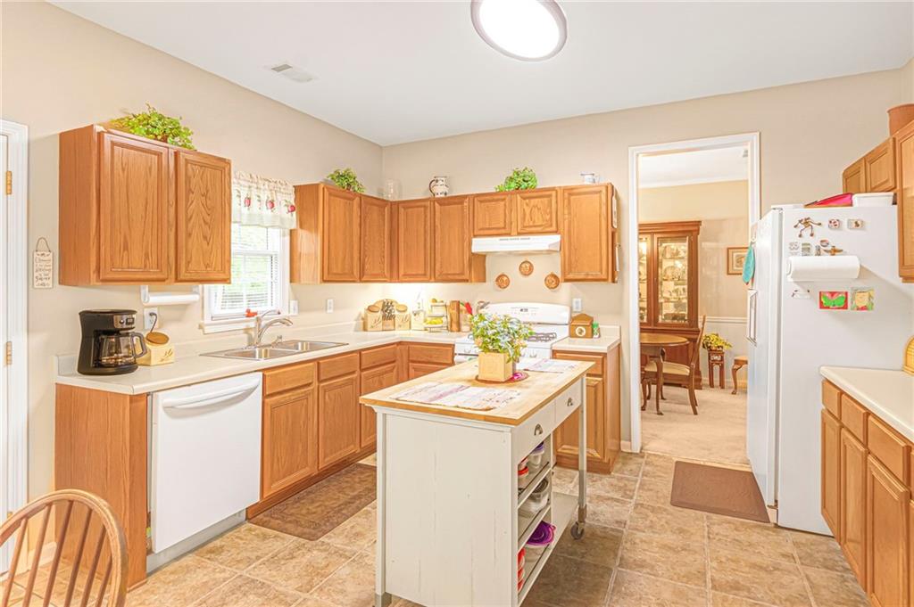 4034 Brockett Walk, Tucker, Georgia image 11