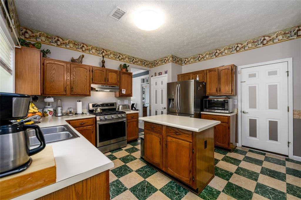 302 Cimarron Way, Lawrenceville, Georgia image 13