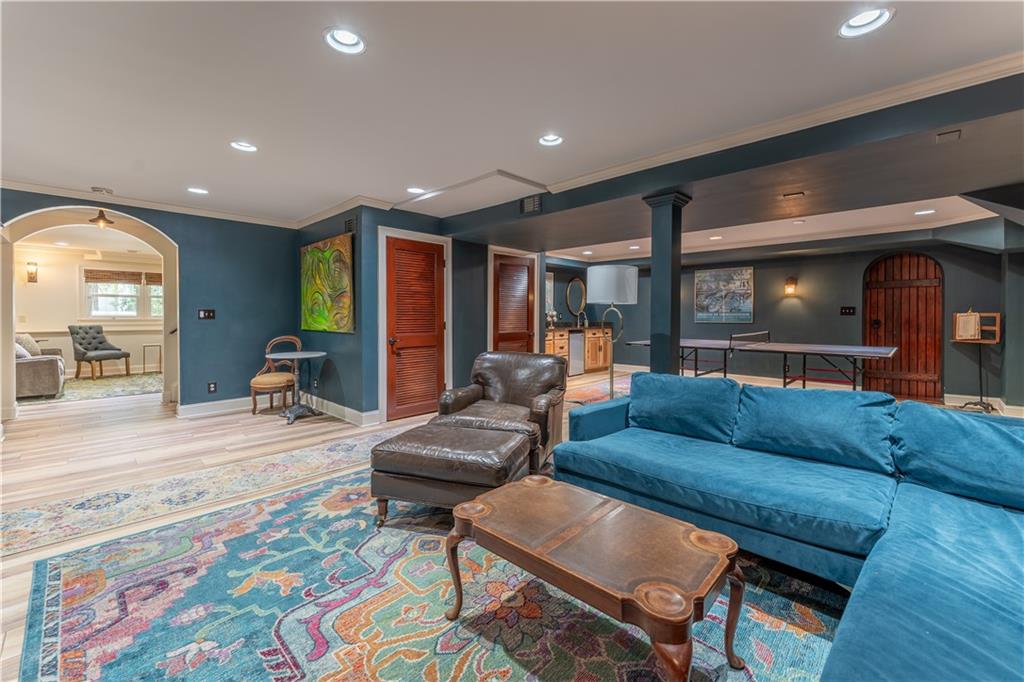 Sentinel Lake - Residential
