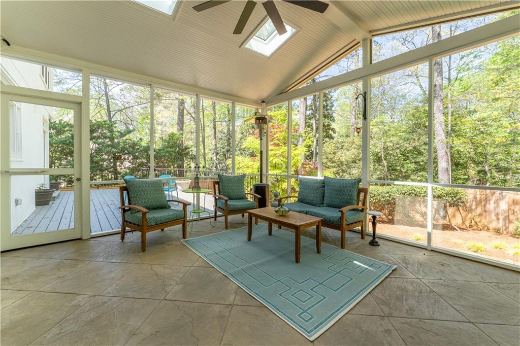 Sentinel Lake - Residential