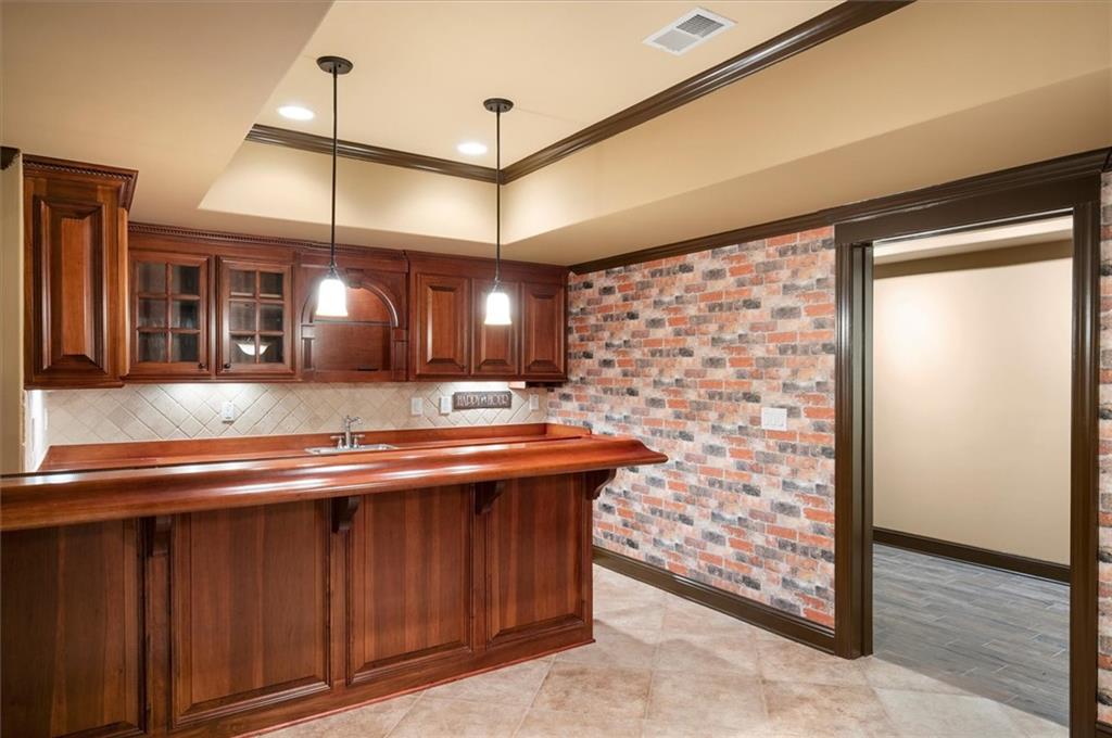 Brookview Manor - Residential