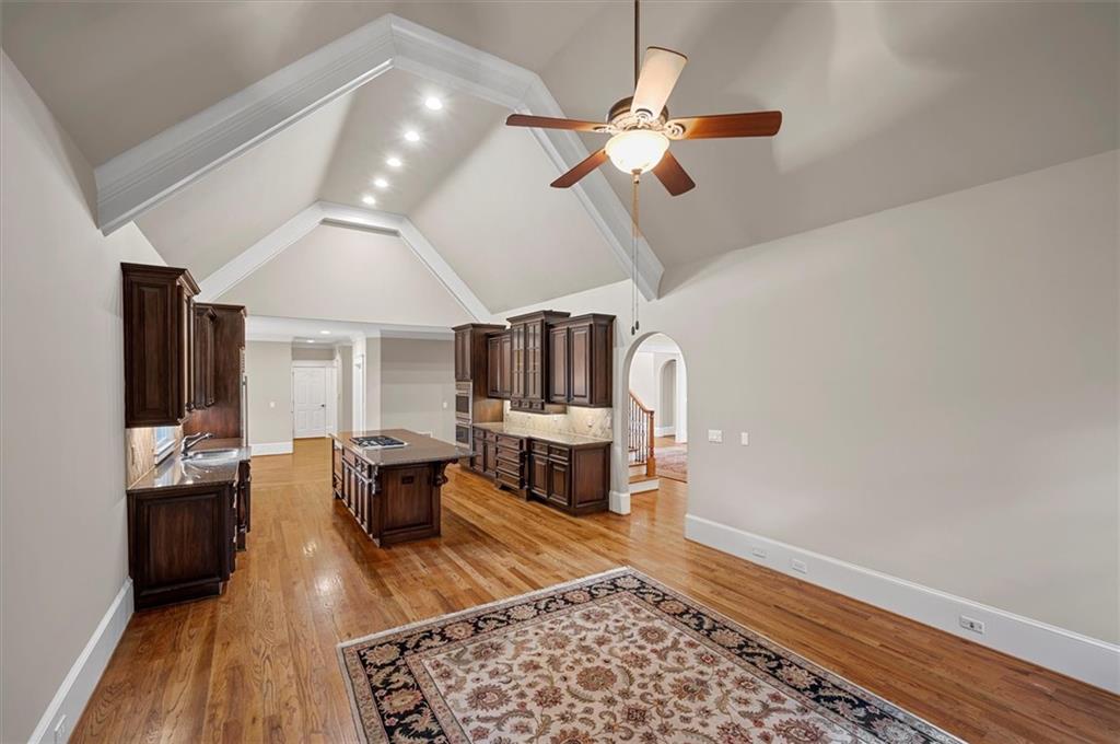 Brookview Manor - Residential