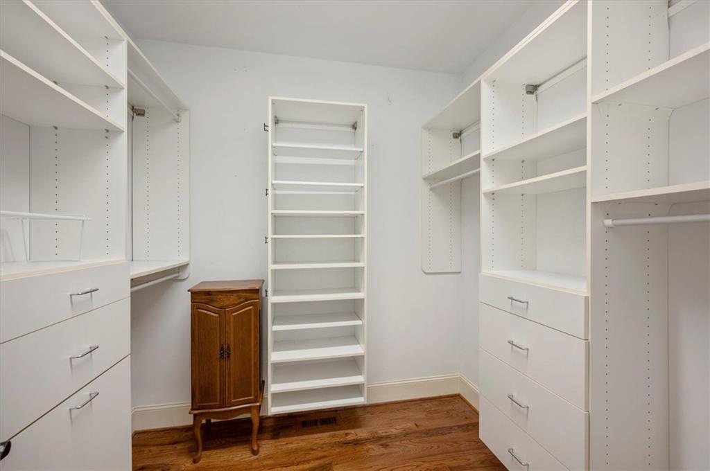 Brookview Manor - Residential