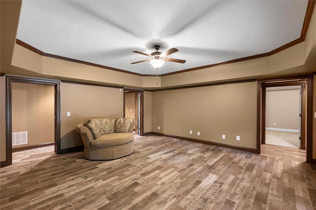 Brookview Manor - Residential