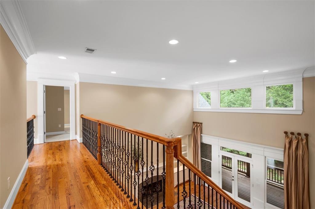 Brookview Manor - Residential